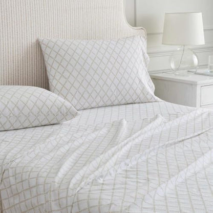 Martha Stewart - Full Size Sheet Set with Fitted Sheet & Pillowcases