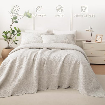 Masaca Oversized King Quilt 120x120,Wheat Crinkled Oversized California King Bedspread Shabby Boho Chic Rustic Lightweight Stone-Washed Scallop Extra Large Quilt Bedding Set Ultra Soft