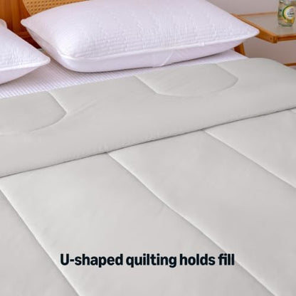 Amazon Basics Cooling Comforter, Temperature Regulating Blanket for Hot Sleepers, Summer & All Season Bedding, Lightweight, 90"x90", Queen, Gray