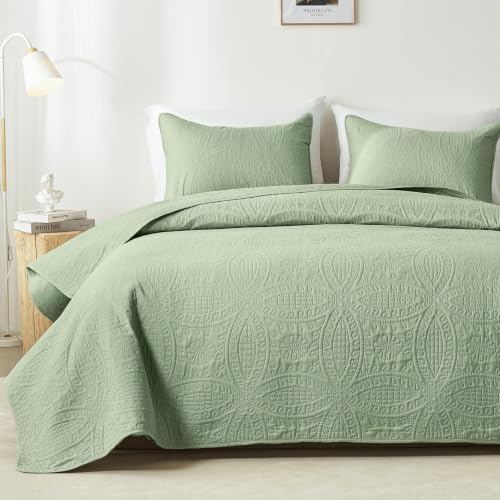akkialla 118"x106" Sage Green California King Quilt Set, Oversized Floor-Length Bedspread, Modern Coin Pattern Microfiber Coverlet, 3-Piece All Season Bedding with 2 Pillow Shams
