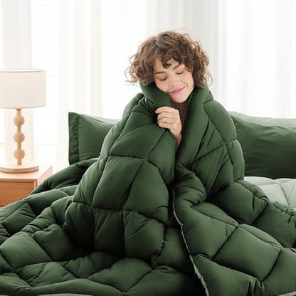 MUXHOMO 7 Pieces Oversized King Comforter Set, Reversible Bed in a Bag Oversized King, All Season Bedding Set with Comforter, Flat Sheet, Fitted Sheet, Pillowcases & Shams, Dark Green & Light Green