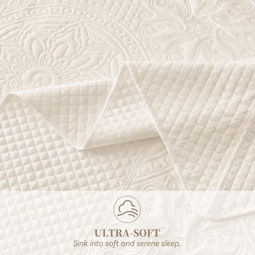 Qucover Oversized King Bedspread 132x120 Medallion Quilt Set Light Beige