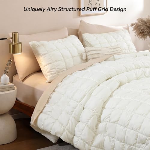 JANZAA Full Size Comforter Sets, Cream White Comforter with Puff Plaid Fluffy Comforter Set, Cloud-Like Soft Cozy Bedding Set, Lightweight Warm Bedroom Decor for All Season with 2 Pillowcases