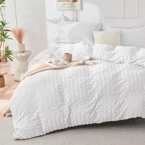 HYMOKEGE White Oversized Queen Comforter Set Seersucker 7 Pieces, All Season Luxury Bed in a Bag for Bedroom, Bedding Set with Comforter, Sheets, Pillowcases & Shams