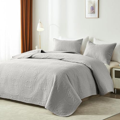 akkialla Quilts Queen Size,Light Grey Ultrasonic Full/Queen Quilt Set,Lightweight Soft Bedspread Coverlet,Modern Style Coin Pattern Bed Cover for All Seasons,3 Piece(1 Quilt,2 Pillow Shams)