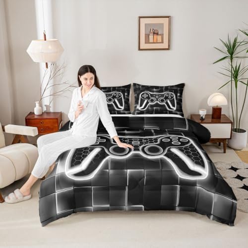 Feelyou Kids Gamer Comforter Set King Size Grey and Black Bedding Set for Boys Teens Decor Gaming Ombre Comforter Geometric Square Duvet Set 3Pcs