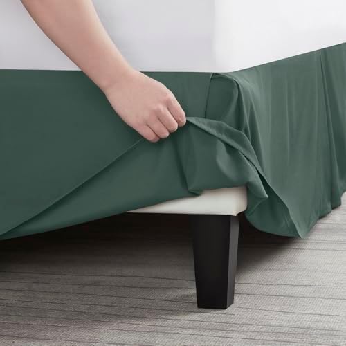 Nestl Forest Green Bed Skirt King Size - King Bed Skirt 14 Inch Drop - Brushed Microfiber Bed Skirts - Hotel Quality Pleated Bed Skirt - Shrinkage & Fade Resistant