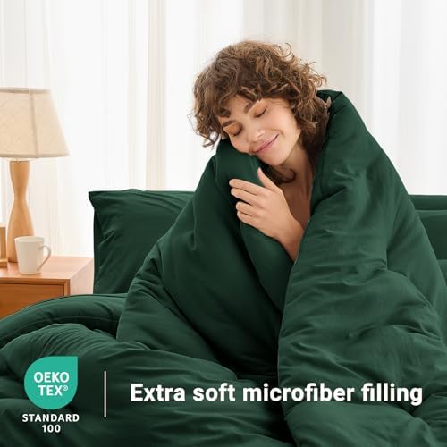 MUXHOMO 7 Pieces Oversized King Comforter Set, Soft Bed in a Bag Oversized King Size, All Season Bedding Set with Comforter, Flat Sheet, Fitted Sheet, Pillowcases & Shams, Dark Emerald Green