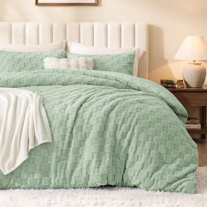 Love's cabin Fleece King Comforter Set, Fluffy & Reversible, Sage Green