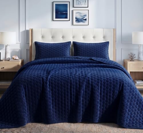 Tribeca Living Velvet King Quilt Set - Three-Piece Honeycomb Stitch Bedding, Super Soft 260GSM Velvet, Oversized Quilt and Two Sham Pillowcases, Navy Blue
