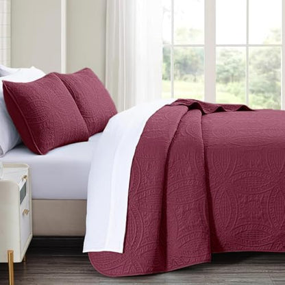 akkialla Burgundy Full/Queen Quilt Set, Ultrasonic Lightweight Bedspread Coverlet for Modern Minimalist Bedroom, Soft Microfiber Coin Pattern Bedding, 3-Piece (1 Quilt, 2 Pillow Shams)