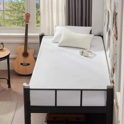 Twin XL Waterproof Mattress Protector Deep Pocket Mattress Cover, Soft Breathable Mattress Pad, Fitted Noiseless Waterproof Bed Cover Stretch to 19"