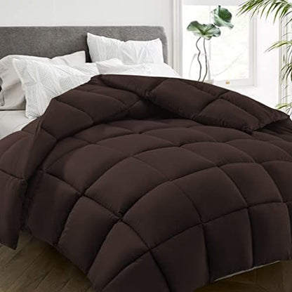 HYLEORY All Season Queen Size Bed Comforter - Cooling Goose Down Alternative Quilted Duvet Insert with Corner Tabs - Winter Warm - Machine Washable - Brown - 100% Brushed Microfiber