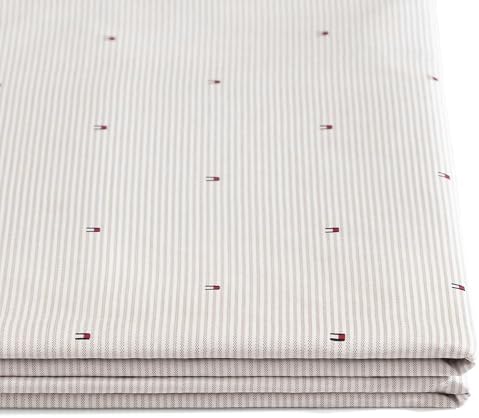 Tommy Hilfiger - Queen Size Sheet Set with Fitted Sheet & Pillowcases