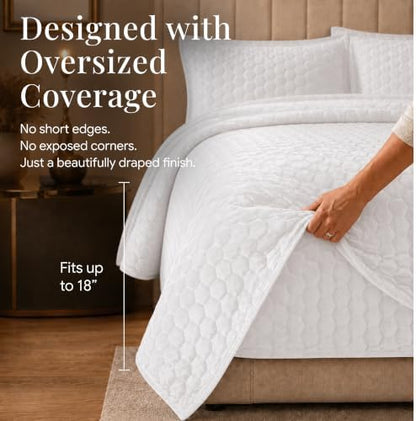 Tribeca Living Lugano Oversized Velvet Quilt Set - All Season, Extra Large, 3 Piece Queen Size Comforter Set with 2 Pillow Shams in White Honeycomb Pattern 260GSM