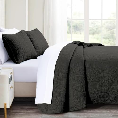 akkialla 118"x106" Black California King Quilt Set, Oversized Floor-Length Bedspread, Modern Coin Pattern Microfiber Coverlet, 3-Piece All Season Bedding with 2 Pillow Shams