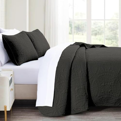 akkialla 118"x106" Black California King Quilt Set, Oversized Floor-Length Bedspread, Modern Coin Pattern Microfiber Coverlet, 3-Piece All Season Bedding with 2 Pillow Shams