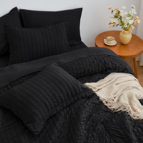 Love's cabin Seersucker Black Queen Comforter Set