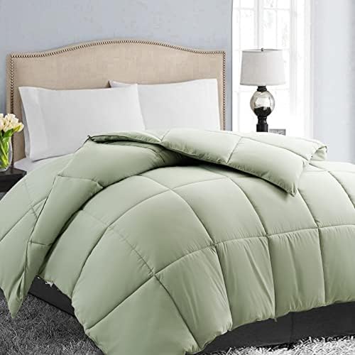 EASELAND Oversized King Down Alternative Comforter, Sage Green, 98x116