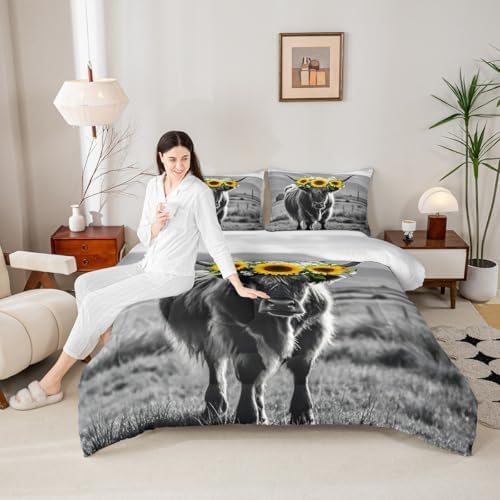 Erosebridal Highland Cow Comforter Set King Size for Adult Women Sunflower Print Bedding Farmhouse Decor Wild Animal Cows with Gray Fur Quilted Duvet 3 Pcs ,1 Cover + 2 Pillowcases
