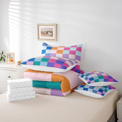 jejeloiu Plaid Bedding Set 7Pcs King Size Kids Checkerboard Grid Comforter Set with Sheets for Boys Girls Checkered Geometric Bed in a Bag Soft Lightweight,Microfiber