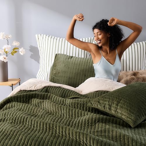 Wonderful - Velvet Quilt Set King Size Olive Green, Soft Cotton-Feel Plush Coverlet with Shams, Premium Vertical Channel Stitched, Lightweight All-Season Bedspread
