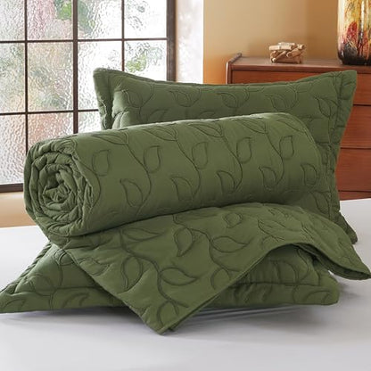 EVENHUG Quilt King Size Bedding Set with Pillow Sham Lightweight Bedspreads Coverlet Soft Reversible Bed Cover for All Season 3 Piece