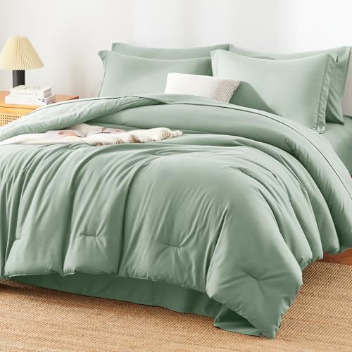 HIMEET Queen Comforter Set, 7-Piece Point-Quilted Bed in a Bag Sage Green