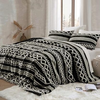 Wonderful Tufted Boho Comforter King, 3 Piece Flannel Fair Isle Geometric Jacquard Lightweight Comforter with Washed Brushed Backing, Skin-Friendly Rustic Plush Blanket for All Season, Black, 104"x90"