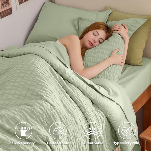 HYMOKEGE Light Green Twin XL Comforter Set Seersucker 5 Pieces, All Season Luxury Bed in a Bag for Bedroom, Bedding Set with Comforter, Sheets, Pillowcase & Sham