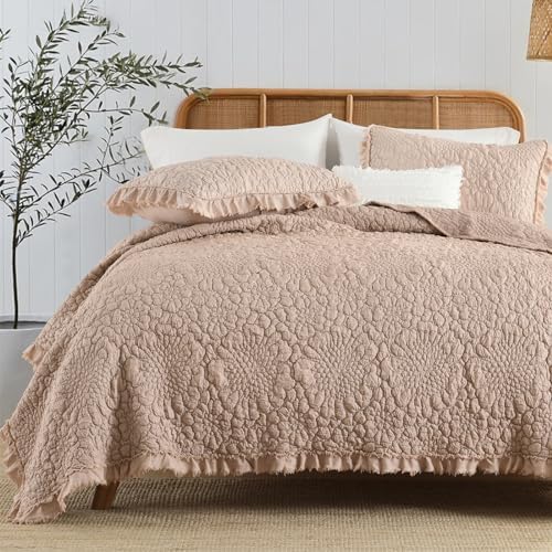 HORIMOTE HOME Pinkish Grey Ruffled Quilt Queen Size, Stone-Washed Lightweight Crinkled Farmhouse Rustic Shabby Chic Bedding Set, 3 Pieces Reversible Bedspread with Pillow Shams for All Season