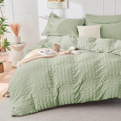 HYMOKEGE Light Green Queen Comforter Set Seersucker 7 Pieces, All Season Luxury Bed in a Bag for Bedroom, Bedding Set with Comforters, Sheets, Pillowcases & Shams