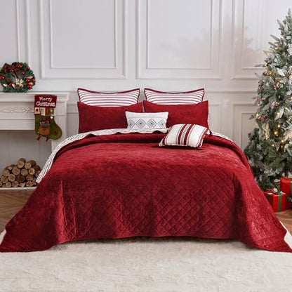 Wonderful Christmas Red Luxury Velvet Quilt Set King, 5-Piece Cotton Stripe Quilt All-Season Breathable Bedding with 2 Elegant Cushions,Versatile for Bedroom, Fit for Adults, Teens & Kids, 104"x94"