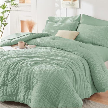 HYMOKEGE Sage Green Oversized King Comforter Set Seersucker 7 Pieces, All Season Luxury Bed in a Bag for Bedroom, Bedding Set with Comforter, Sheets, Pillowcases & Shams