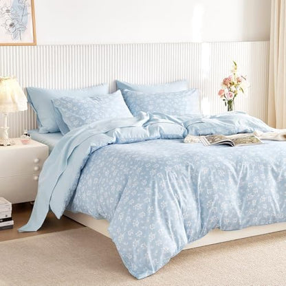 Wake In Cloud - Floral Comforter Set with Sheets, Coquette Cottagecore Aesthetic Flower Shabby Chic Pattern for Women Teen Girls, 7 Pieces Bed in a Bag, Light Blue, Full Size