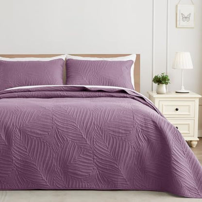 Exclusivo Mezcla 3-Piece Lightweight California King Quilt Bedding Set