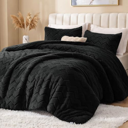Love's cabin Fleece King Comforter Set, Fluffy Reversible Bedding, Black