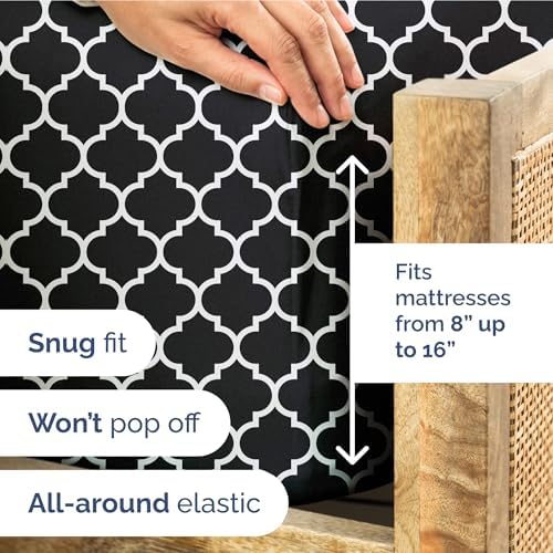 King 4 Piece Striped Sheet Set - Breathable & Cooling - Black Quatrefoil