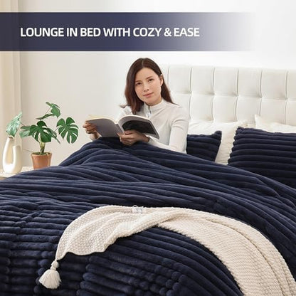 Smoofy Fluffy King Size Comforter 3 PCS - Navy Blue Fleece Bedding Set