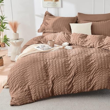 HYMOKEGE Mocha Brown California King Comforter Set Seersucker 7 Pieces, All Season Luxury Bed in a Bag for Bedroom, Bedding Set with Comforter, Sheets, Pillowcases & Shams