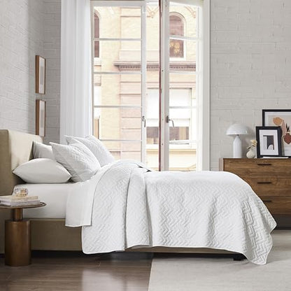 palassio White 100% Cotton Quilt King Size Bedding Sets with 2 Pillow Shams, Lightweight Textured Farmhouse Country Bedspread Soft Shabby Chic Patterned Coverlet for All Season, 3 Pieces