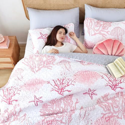 weigelia Coastal Quilt Twin Size, Pink Coral Lightweight Summer Bedding