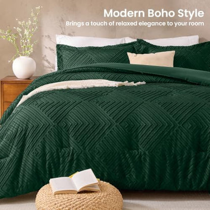 JOLLYVOGUE Emerald Green Queen Comforter Set, Boho Tufted Bedding Set 3-Piece, Ultra Soft Prewashed Microfiber, Includes 1 Comforter & 2 Pillow Shams