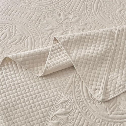 Qucover Queen Bedspread Medallion Pattern Quilt Bedding Set 3 Piece Beige