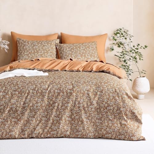 Wake In Cloud - Floral Comforter Set, Cute Vintage Flower Cottagecore Aesthetic for Women Teen Girls, Soft Lightweight Dorm Bedding, 3 Pieces, Rust Brown, Queen Size