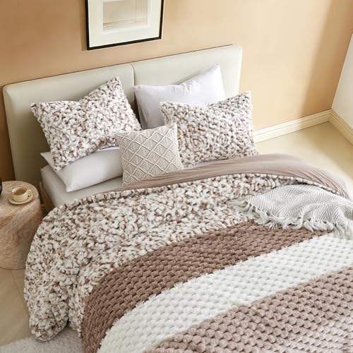 Petrichor Fluffy King Comforter Set - Taupe and White Striped Faux Fur Blanket for King Bed, Ultra-Soft Warm Bedding for Winter & Fall, Cozy 3 Piece Bed Set (1 Comforter & 2 Pillowcases)