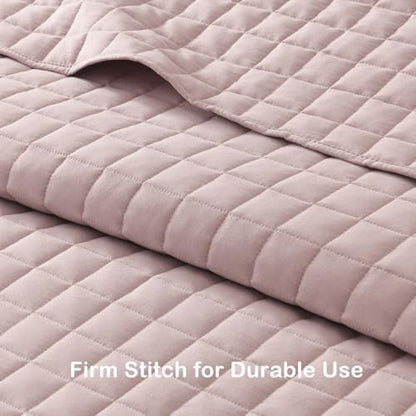 HORIMOTE HOME Dusty Pink Ruffled Quilt Set Queen Size, Classic Geometric Square Stitched Pattern, Pre-Washed Farmhouse Shabby Chic Microfiber Lightweight Bedding Set Bedspread Coverlet for All Season