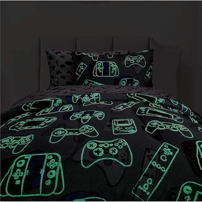 Kids Rule Glow in The Dark Gamer Bedding Set - Glow in The Dark Gamer Comforter - Vibrant Game Controller Print & Gaming Sheets - Full 7-Piece Boys Bedding Set - Full Size, Blue & Grey - Pack of 7