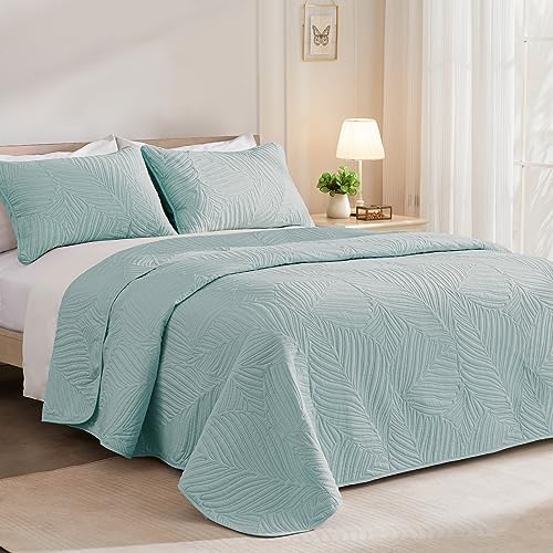 Exclusivo Mezcla 3-Piece Lightweight California King Quilt Bedding Set
