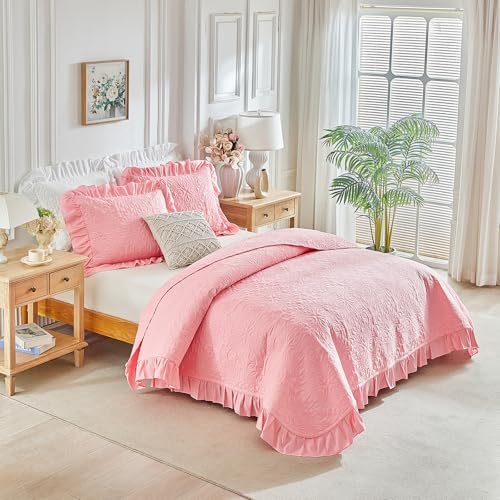 Ruffles Quilt Set King Size 96 * 108 in - 3 Pieces Solid Shabby Chic Farmhouse Ruffled Bedding Rustic Coverlet Lightweight Fluffy Summer Oversized Bedspread with Shams for Women Men Pink